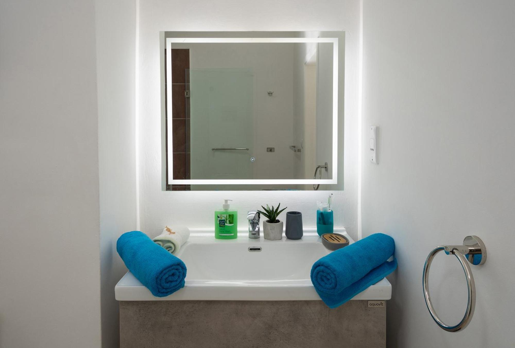 Luxury Beachfront Duplex, Coin De Mire View / 3Bed 캅마를로 외부 사진
