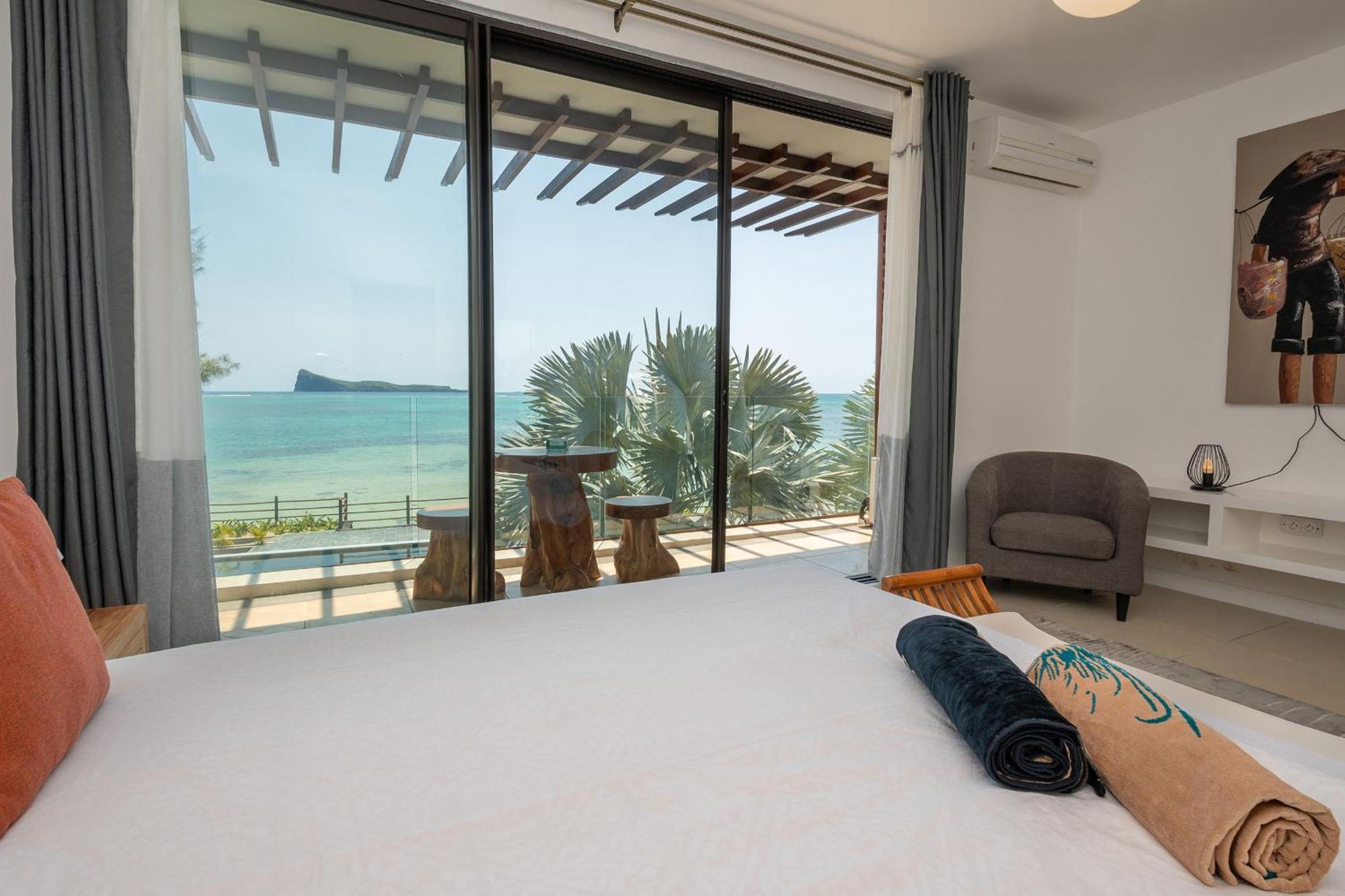 Luxury Beachfront Duplex, Coin De Mire View / 3Bed 캅마를로 외부 사진
