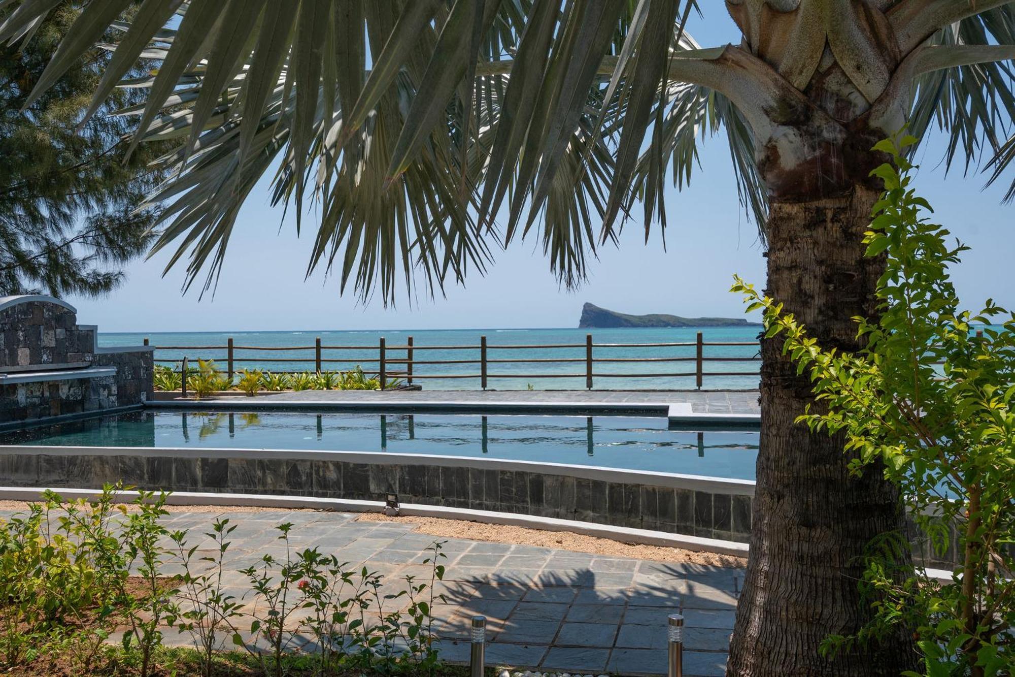 Luxury Beachfront Duplex, Coin De Mire View / 3Bed 캅마를로 외부 사진